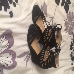 NWOT- Black Wedges w/ patterns